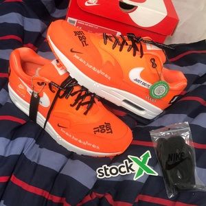 Women’s Just Do It Airmax 1LX